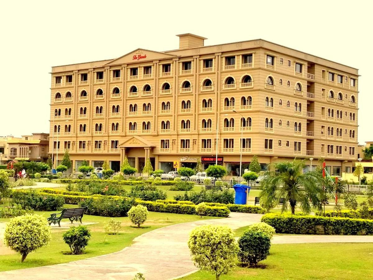 The Millenial Apartments & Suites Bahria Town Ραβαλπίντι Εξωτερικό φωτογραφία