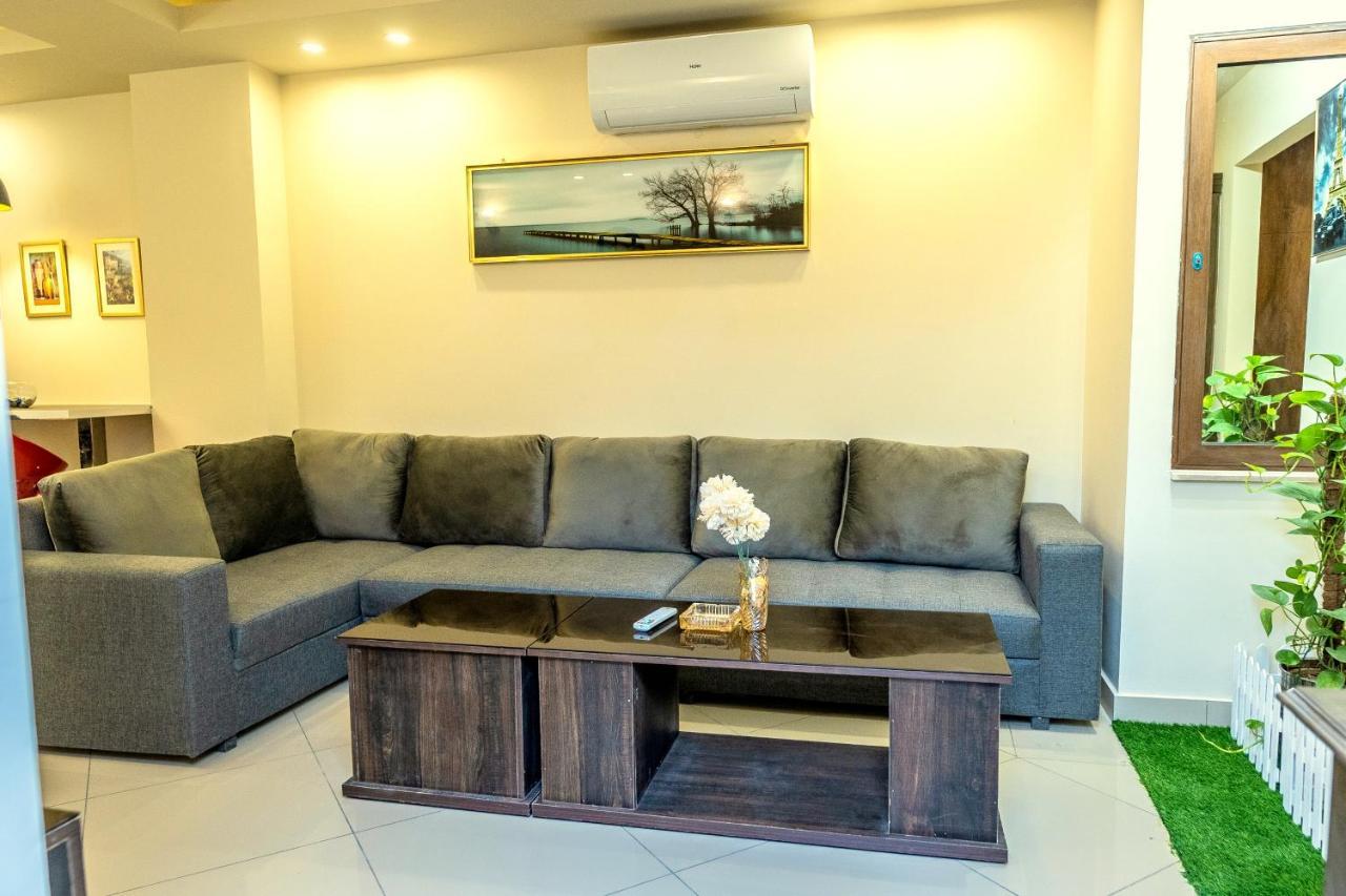 The Millenial Apartments & Suites Bahria Town Ραβαλπίντι Εξωτερικό φωτογραφία